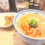 成都正宗担々麺 つじ田 - 