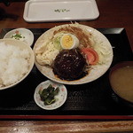 Shokusaiya Aoto - ハンバーグ（デミソース）定食でございます