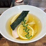 3931WORKS. - 相変わらず綺麗な盛り付け(๑˃̵ᴗ˂̵)

硬めに茹でられた麺が美味しい。