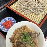 あやめ庵 - 蕎麦の実入り五目ご飯と十割蕎麦一段