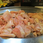 塩ホルモン 炭楽 - ミックス・ほほ、コリコリです