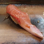 寿司栄 - 大トロの握り