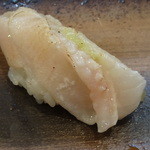 寿司栄 - 平目の縁側