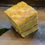 寿司栄 - 玉子焼き