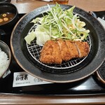 とんかつ和佳葉 - 料理写真:ヒレかつ定食。かつだけ良くなかった