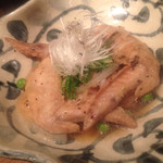 遊食屋 わらべえ - 手羽先の黒胡椒煮。コショウのきいたソースは癖になる美味しさ