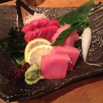 遊食屋 わらべえ - 本マグロのお造り。綺麗な色ですね(￣▽￣)あじもバッチリです