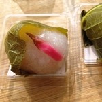 たねや - 2015 春の餅：道明寺