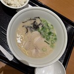 ラーメン エクスプレス 博多 一風堂 - 料理写真: