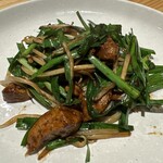 居酒屋 心絵 - 土佐鴨レバニラ炒め