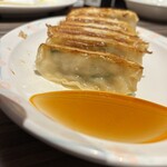 中華料理北京餃子 - ２枚目の餃子