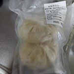 涛華餃子 - 全て冷凍肉まんは1個300円