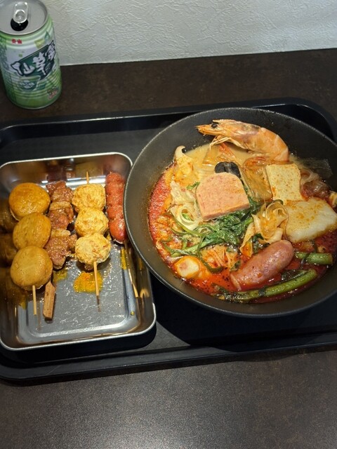 燙楽屋 麻辣湯 - 近鉄日本橋/刀削麺 | 食べログ