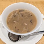 スーツァン・レストラン陳 - 