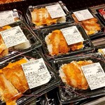ベイシア フードセンター - 料理写真:三元豚ロースかつ丼299円(税別)