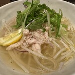 コムフォー - 地鶏のフォー