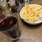 コムフォー - ザクロジュース、フライドポテト