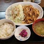 境関温泉 - 料理写真:焼肉定食