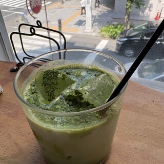 SUNDAY FULLER CAFE_1