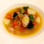 chez le mak - 【2015年3月再訪】おひとりさま限定のコースメニューであるBachelor（3,300円）のスープ。この日はガルギュール。