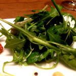 chez le mak - 【2015年3月再訪】おひとりさま限定のコースメニューであるBachelor（3,300円）の前菜盛り合わせから、グリーンサラダ。