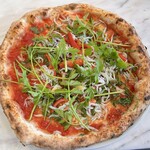薪窯PIZZERIA Meglio - セリとシラスのマリナーラ