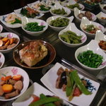 大甚 - 好きな肴を選んで席につく。