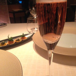 ベージュ アラン・デュカス 東京 - ボランジェのロゼ