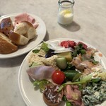 MORETHAN TAPAS LOUNGE