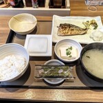 やよい軒 - 料理写真:サバの塩焼朝食600円+納豆110円