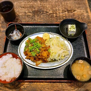 大衆酒場スタンド マルカツ_1