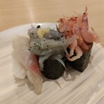 駿河湾朝獲れ回転寿司のぶちゃん - 
