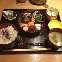 赤坂あじさい - 特製 小箱弁当
