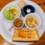 はみんぐばーど - 無料モーニングのトーストセット(シナモン・ゆで卵)