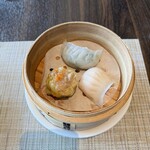 中國料理 跳龍門 - 海老と豚肉焼売、海老蒸し餃子、海老ニラ蒸し餃子