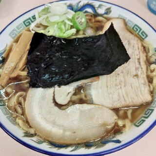 ケンちゃんラーメン - 料理写真:中華そば(小盛り)　麺250g