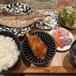 魚とワインはなたれThe Fishand Oysters - 