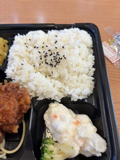 かじまちのお弁当箱 梶町店 （【旧店名】食卓工房 どんぶり専科