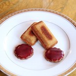 横浜うかい亭 - 茶菓子