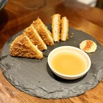DINING BAR GALLO+++ - 広島名物でかいでがんす！こちらはカットでがんす٩( ᐛ )و
