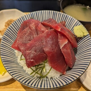 丼ぶり屋 まぐろ丼 恵み_0