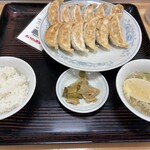ぎょうざの満洲 - 料理写真: