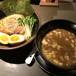 時屋 - 豚つけ麺specialとつけ汁