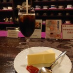 茜屋珈琲店 - 
