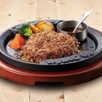 トマト＆オニオン - 料理写真:粗挽きハンバーグ