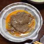 柏木 - 先ずは玉子で。その後大根おろしに付けて食べます。このお店のオリジナルだそうです。あっさりしていて食べ易い！肉が柔らかい！