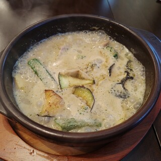 ベトナムBistro バンフィールド_1
