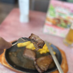 サイゼリヤ - 料理写真:肉肉しいステーキ