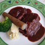 シェ・ウメツ - 牛ホホ肉の煮込み。