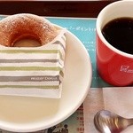 Mister Donut - waffエンゼルホイップ100円にコーヒー270円